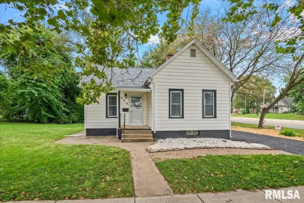 630 W Maple Avenue, Springfield, IL 62702