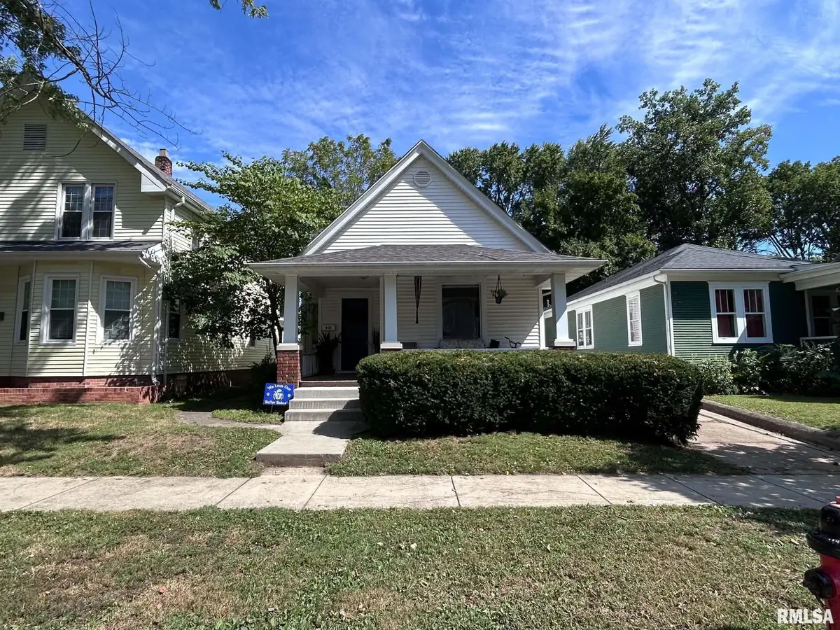 838 S Douglas Avenue, Springfield, IL 62704 - #1