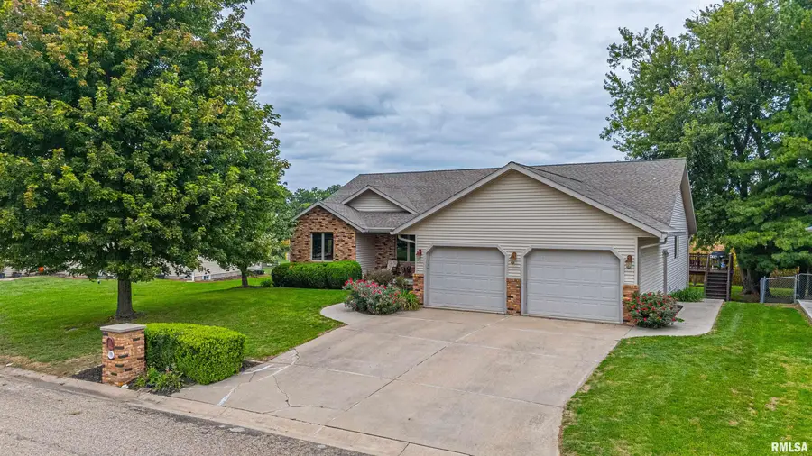 207 Heritage Lane, Delavan, IL 61734 - #2