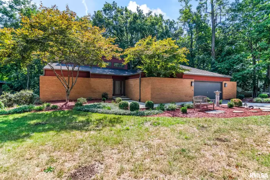 412 Natchez Trace, Springfield, IL 62711 - #2
