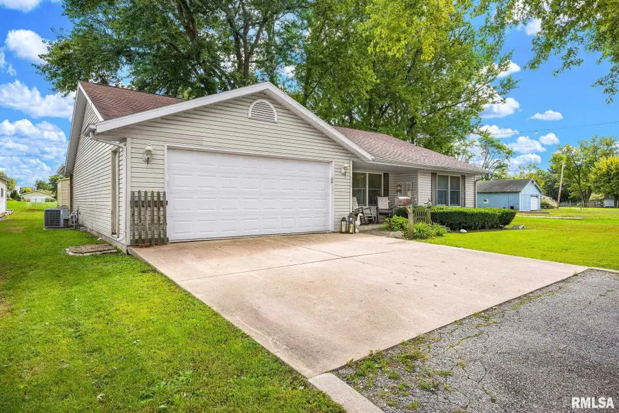 615 S Broad Street, Knoxville, IL 61448 - #2