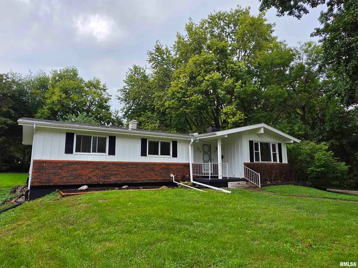 458 N West Street, Galesburg, IL 61401 - #1