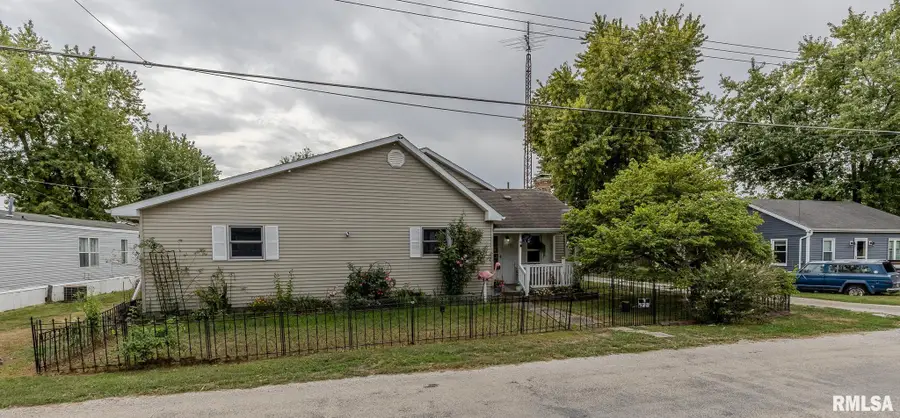 115 W North Street, Girard, IL 62640 - #2