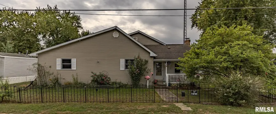 115 W North Street, Girard, IL 62640 - #3