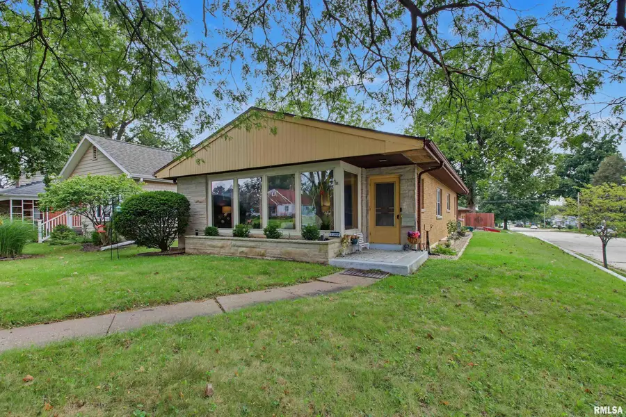 1300 S 22nd Street, Quincy, IL 62301 - #2