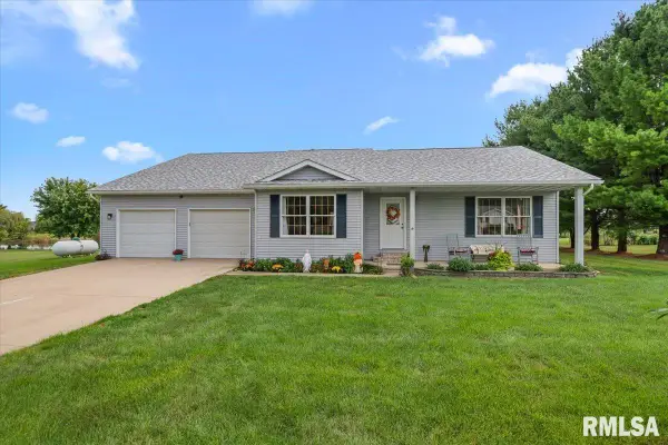 6 Trussell Road, Jacksonville, IL 62650