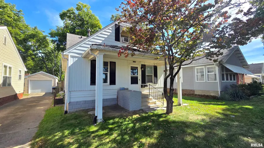 2244 S 9th Street, Springfield, IL 62703 - #2