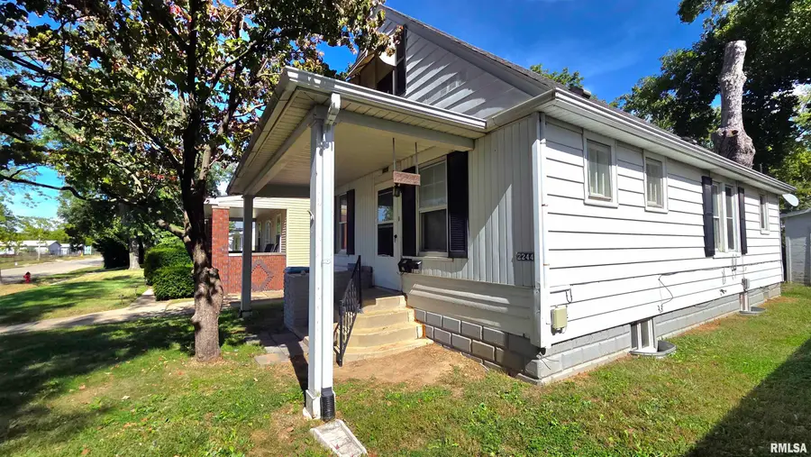 2244 S 9th Street, Springfield, IL 62703 - #3