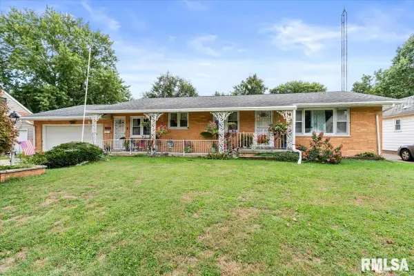 2240 Grandview Avenue, Grandview, IL 62702-0000
