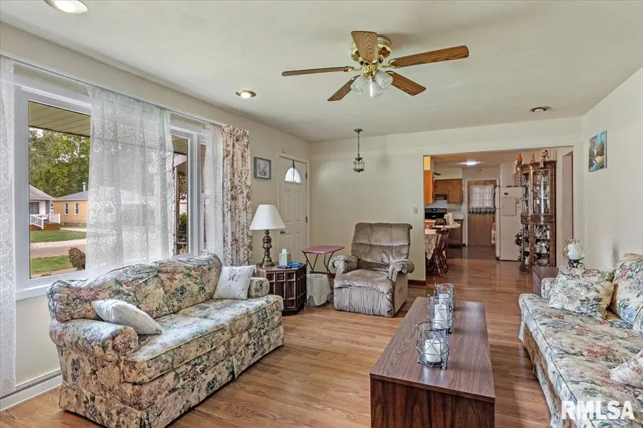 2240 Grandview Avenue, Grandview, IL 62702-0000 - #3