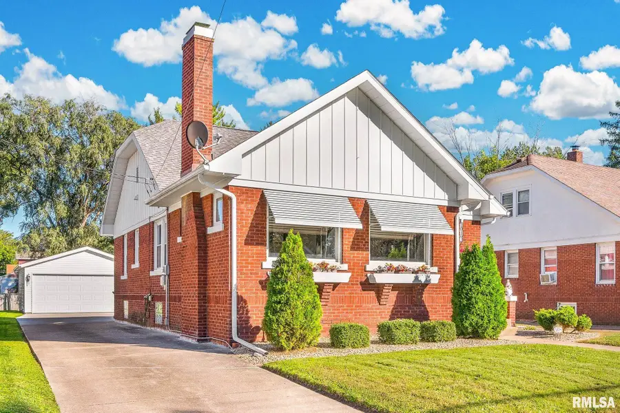 1019 Florence Avenue, Galesburg, IL 61401 - #2