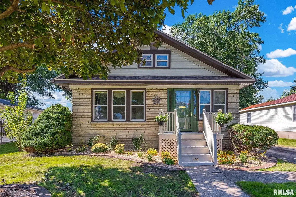 1236 Jefferson Street, Galesburg, IL 61401 - #1