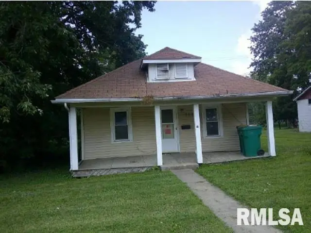 920 Elm Street, Macomb, IL 61455 - #1