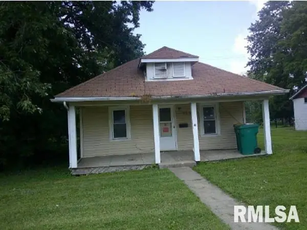 920 Elm Street, Macomb, IL 61455