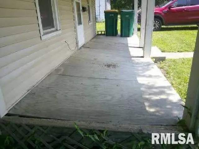 920 Elm Street, Macomb, IL 61455 - #2
