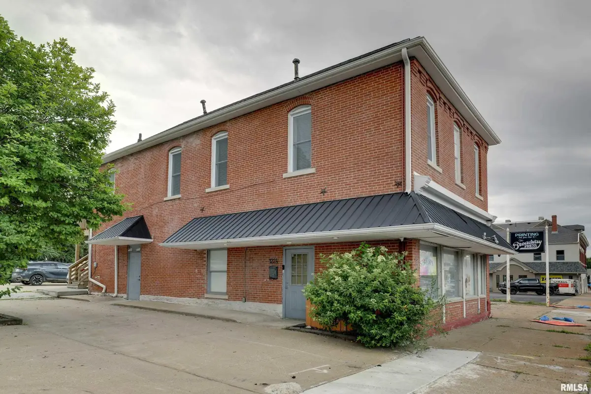 1224 Broadway Street, Quincy, IL 62301 - #1