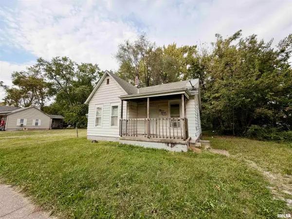 1929 E South Grand Avenue, Springfield, IL 62703-0000