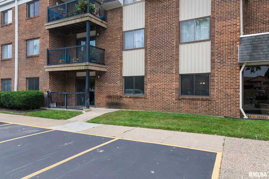 2650 Cooper Avenue #105, Springfield, IL 62704 - #3