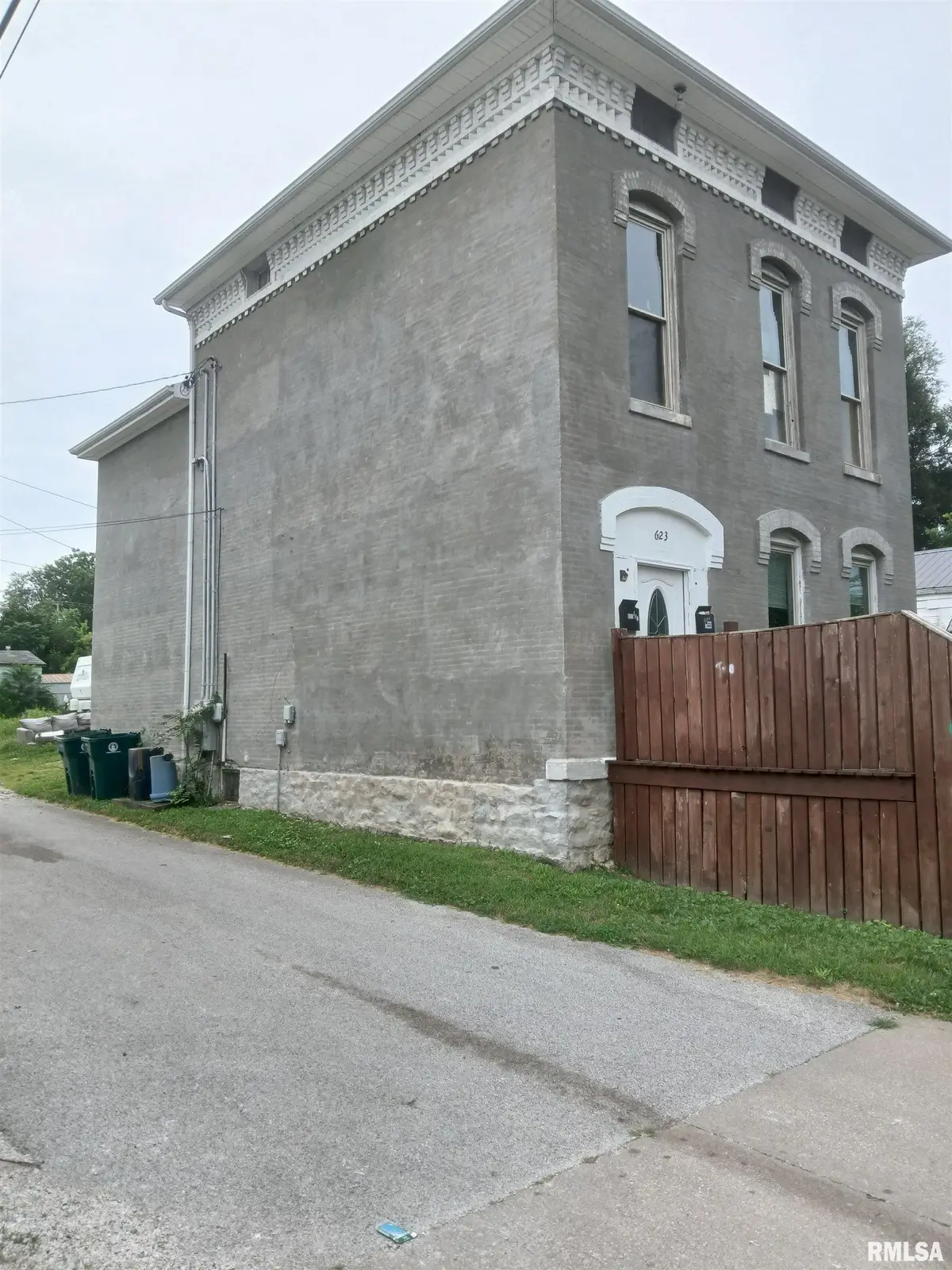 623 S 7th Street, Quincy, IL 62301 - #1