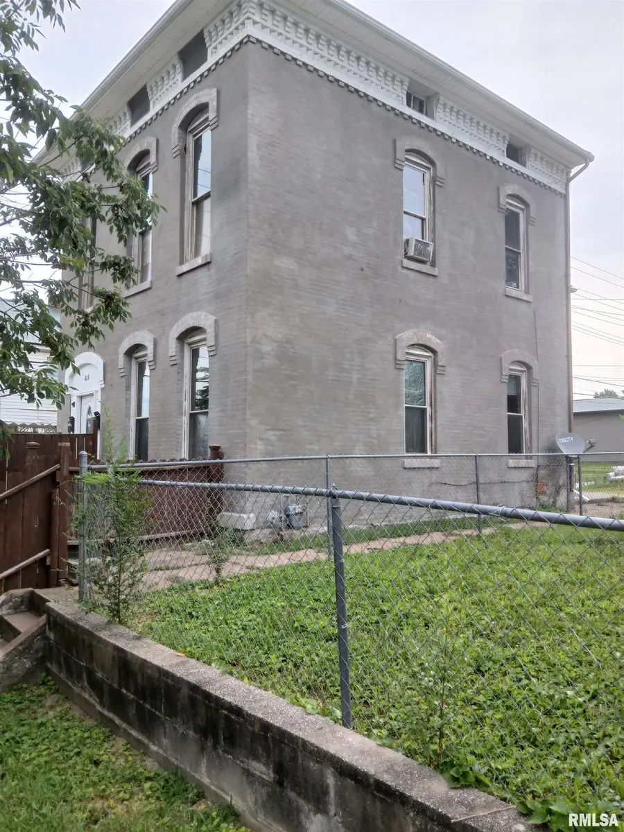 623 S 7th Street, Quincy, IL 62301 - #3