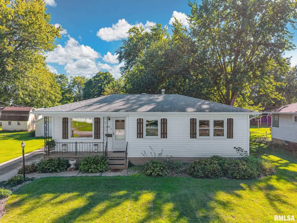 1046 Chamberlain Street, Galesburg, IL 61401 - #1