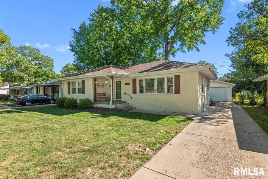 2104 Parkview Drive, Springfield, IL 62704 - #3