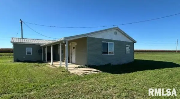811 Center Street, Augusta, IL 62311
