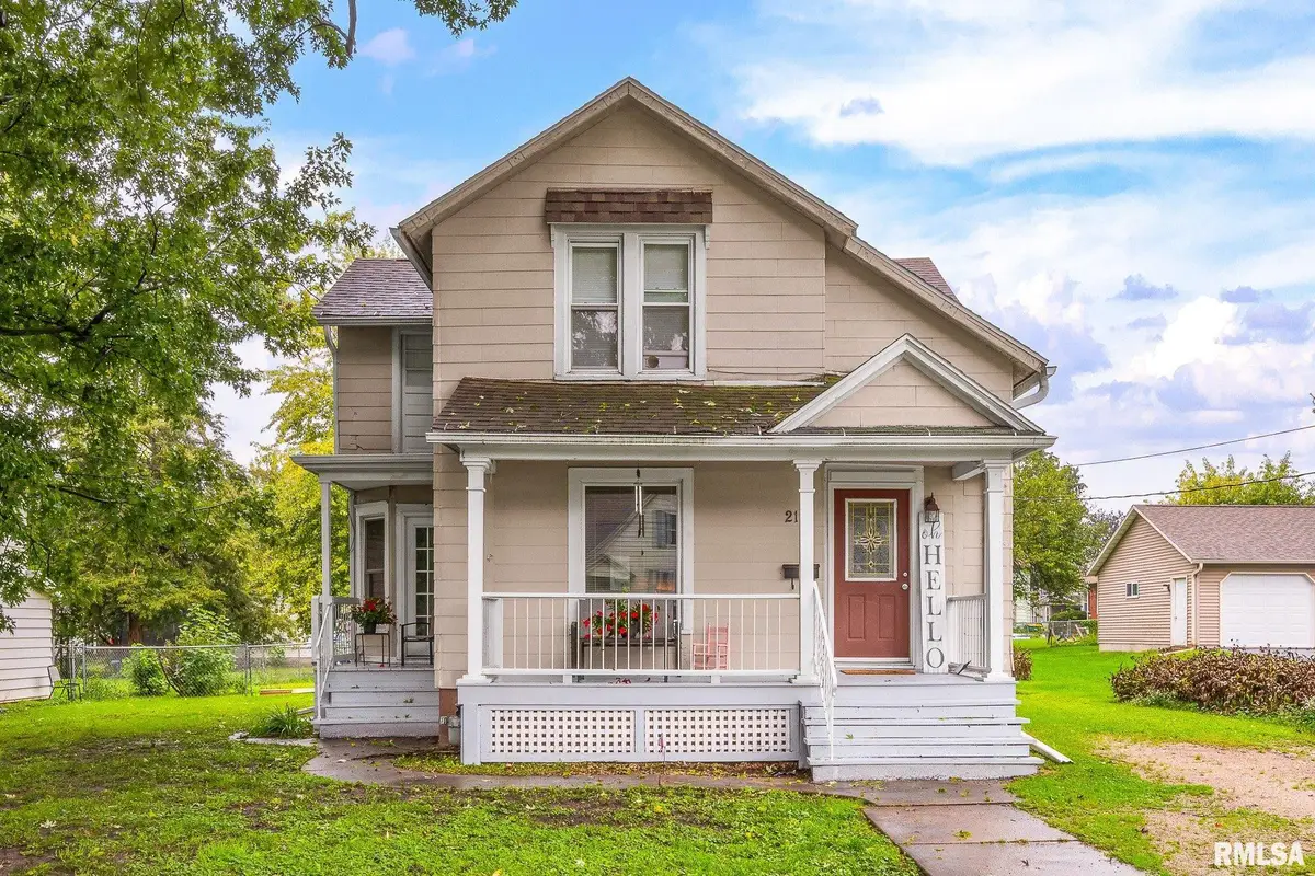 218 Garfield Avenue, Galesburg, IL 61401 - #1