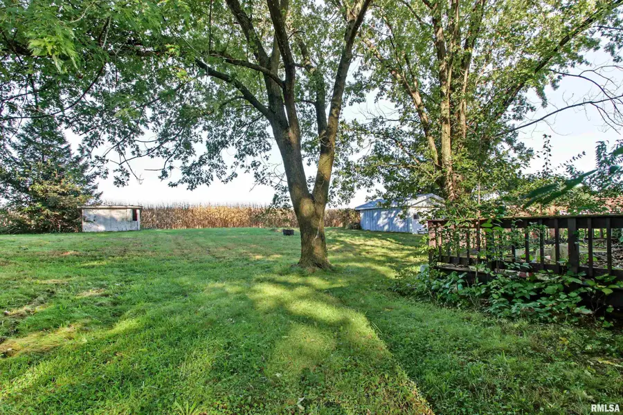712 S State Road, Mendon, IL 62351 - #3