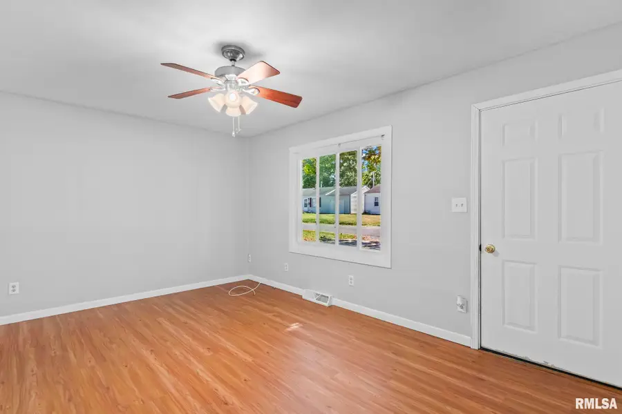 47 Lilac Lane, Springfield, IL 62702 - #3