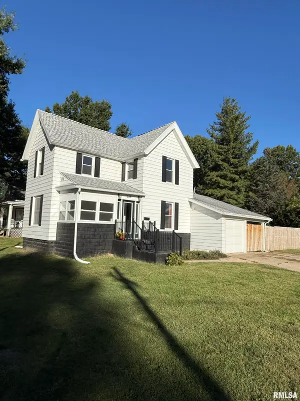 335 Gladstone Street, Jacksonville, IL 62650