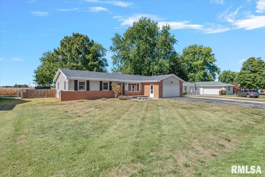 301 13th Street, Pawnee, IL 62558 - #3