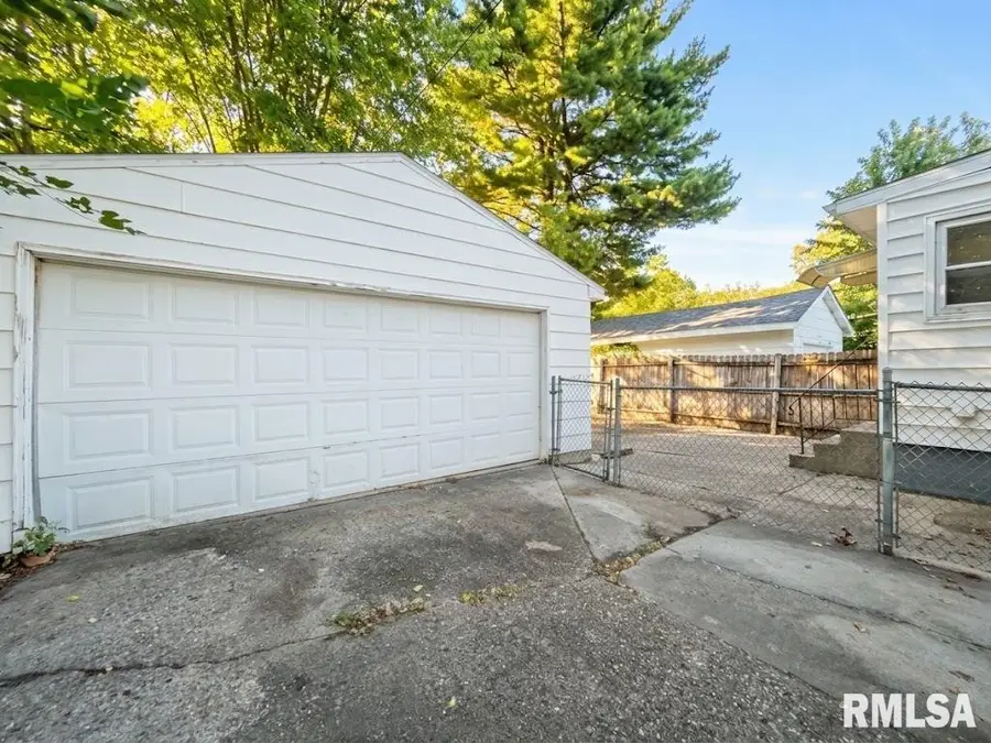 1509 N Michigan Avenue, Springfield, IL 62702 - #3