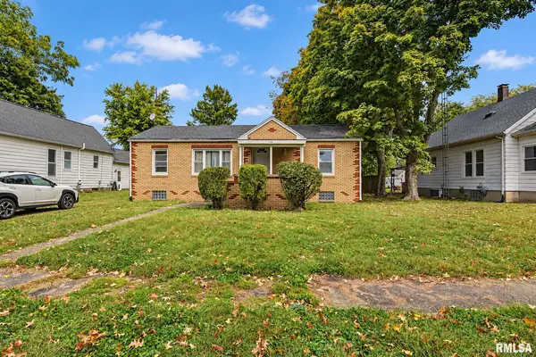 306 E Washington Street, Edinburg, IL 62531
