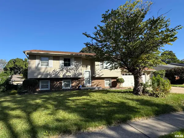 255 Saxon Drive, Springfield, IL 62704