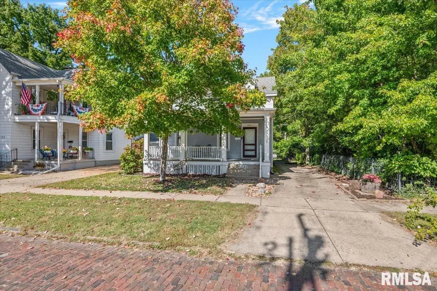 1121 W Governor Street, Springfield, IL 62704 - #2