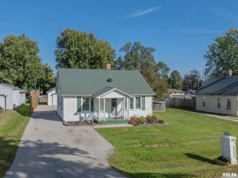 203 California Avenue, East Galesburg, IL 61430 - #2