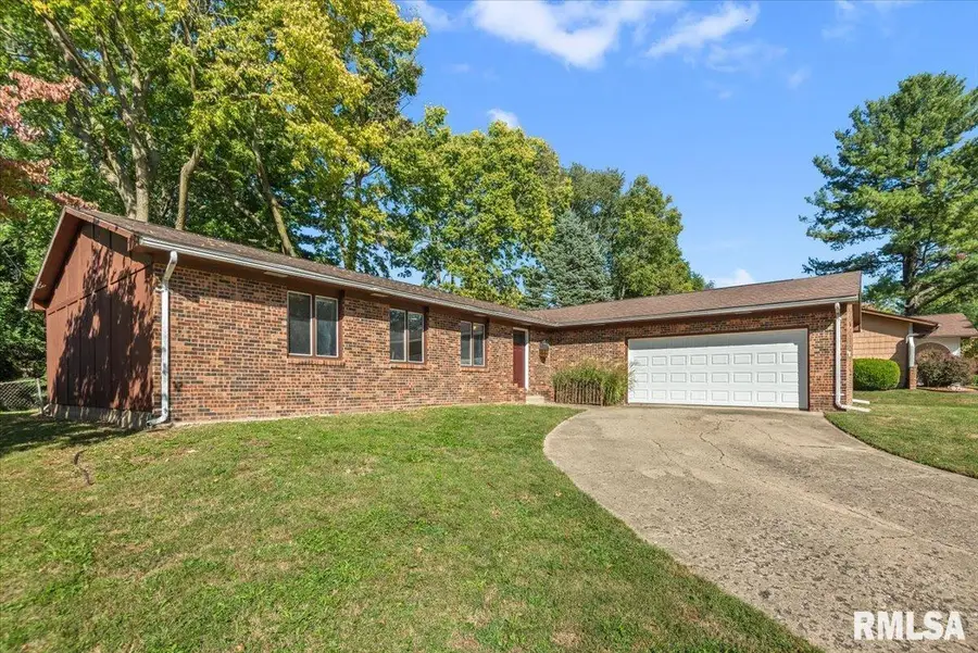 2829 White Plains Court, Springfield, IL 62704 - #2