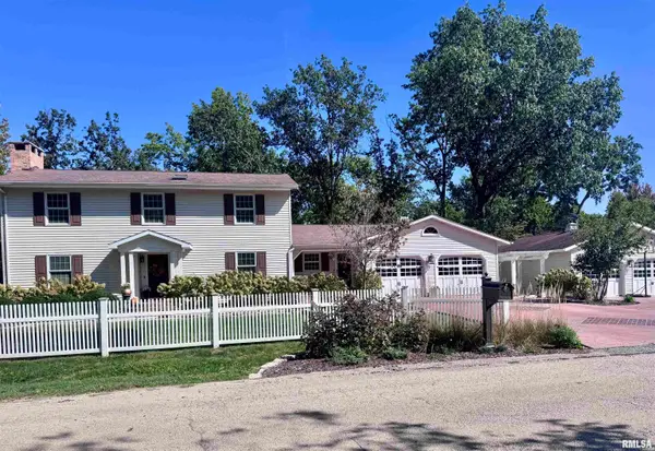 16 Madera Court, Taylorville, IL 62568