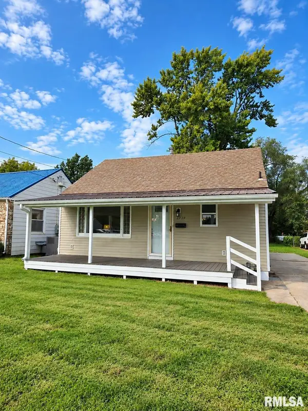 1319 N 24th Street, Quincy, IL 62301