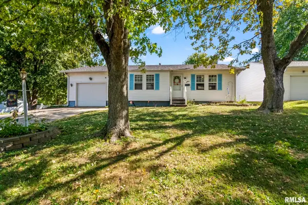 66 Buckingham Road, Chatham, IL 62629