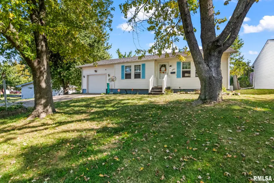 66 Buckingham Road, Chatham, IL 62629 - #2