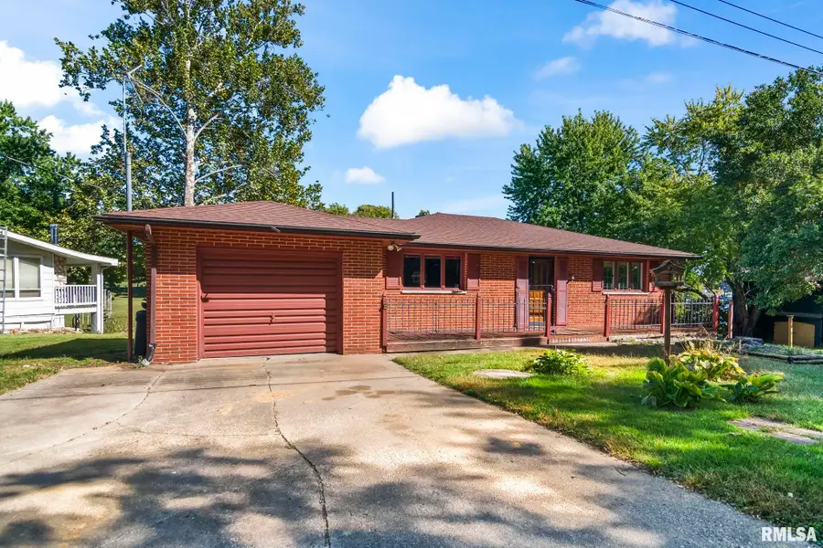 34 Apple Lane, Petersburg, IL 62675 - #2