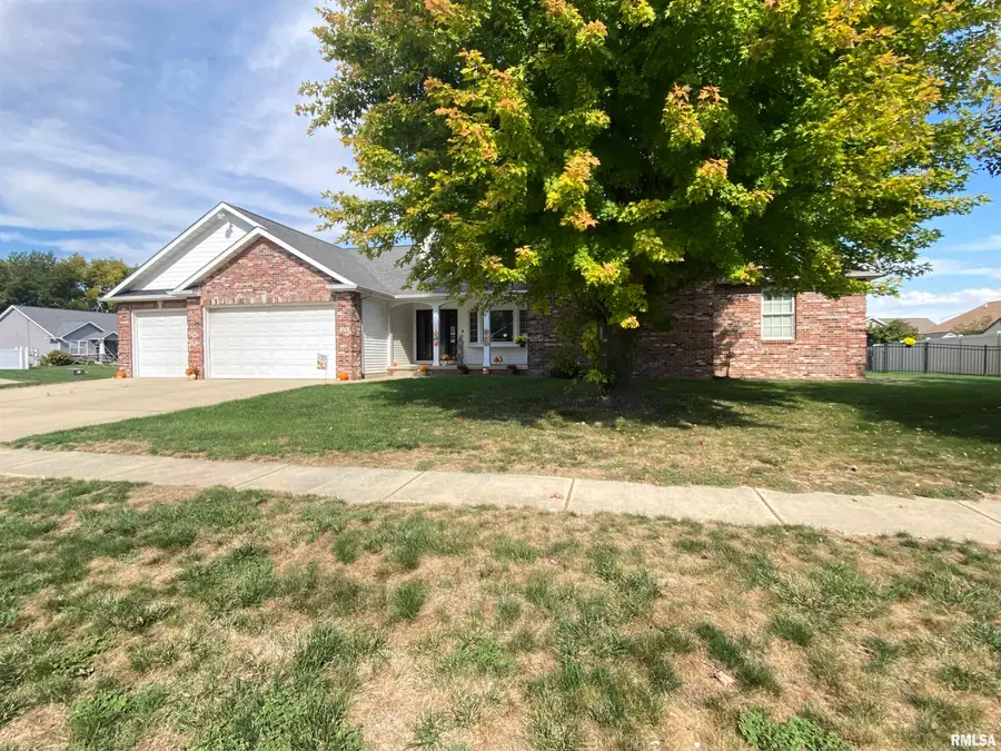 275 Meredith Drive, Sherman, IL 62684 - #2