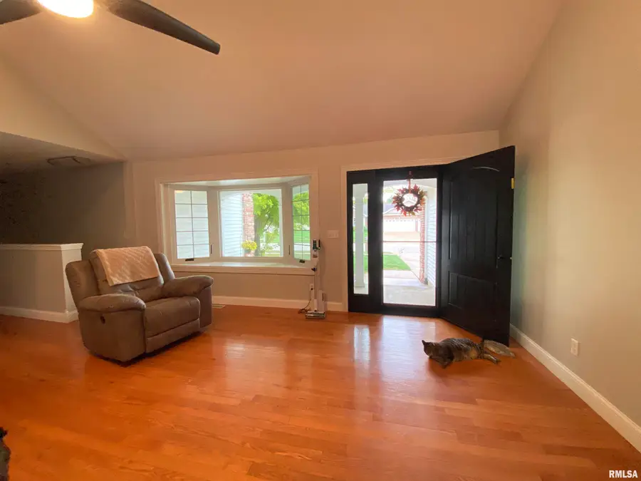275 Meredith Drive, Sherman, IL 62684 - #3