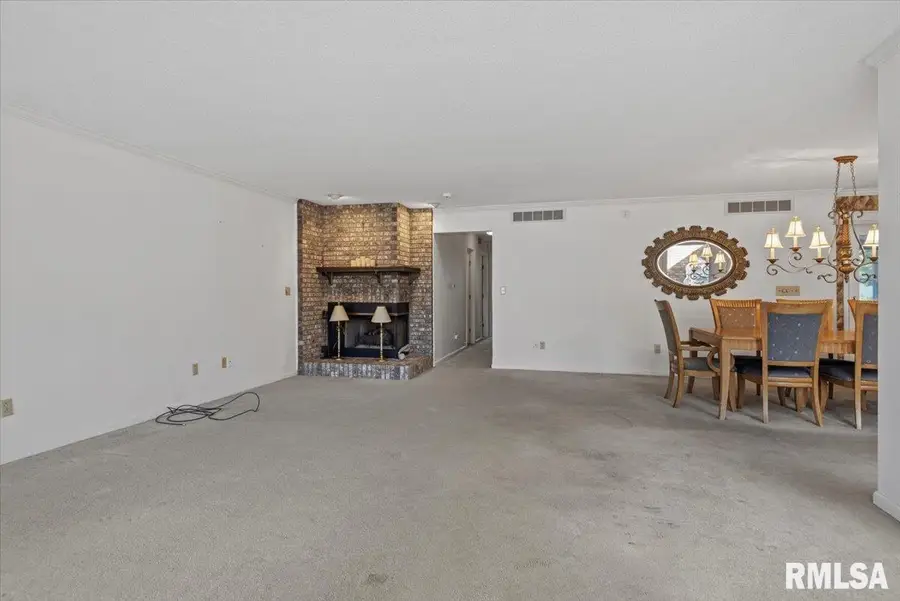 608 Westwinds Drive, Jacksonville, IL 62650 - #3
