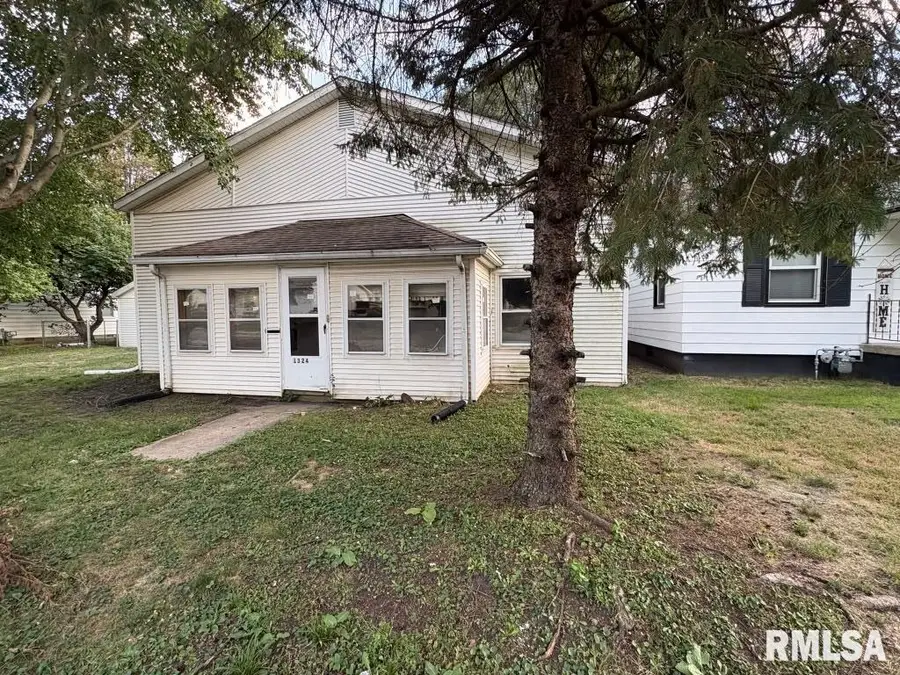1324 E Black Avenue, Springfield, IL 62702 - #2