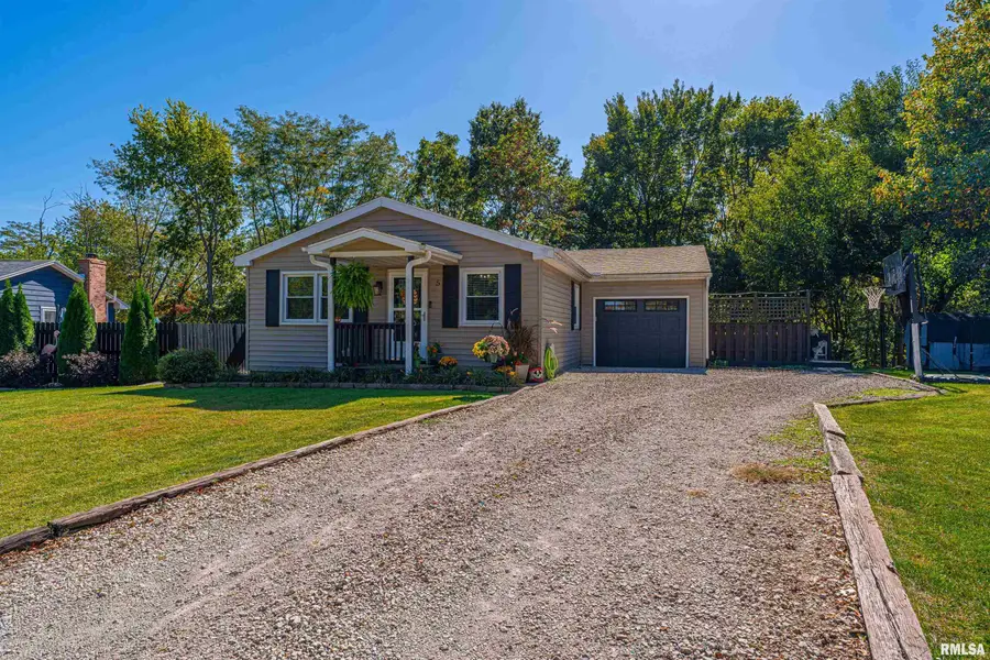 5 Willow Drive, Clinton, IL 61727 - #2