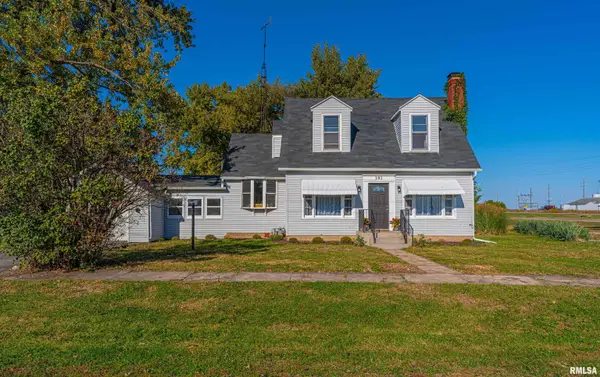 101 W Oak Street, Broadwell, IL 62634