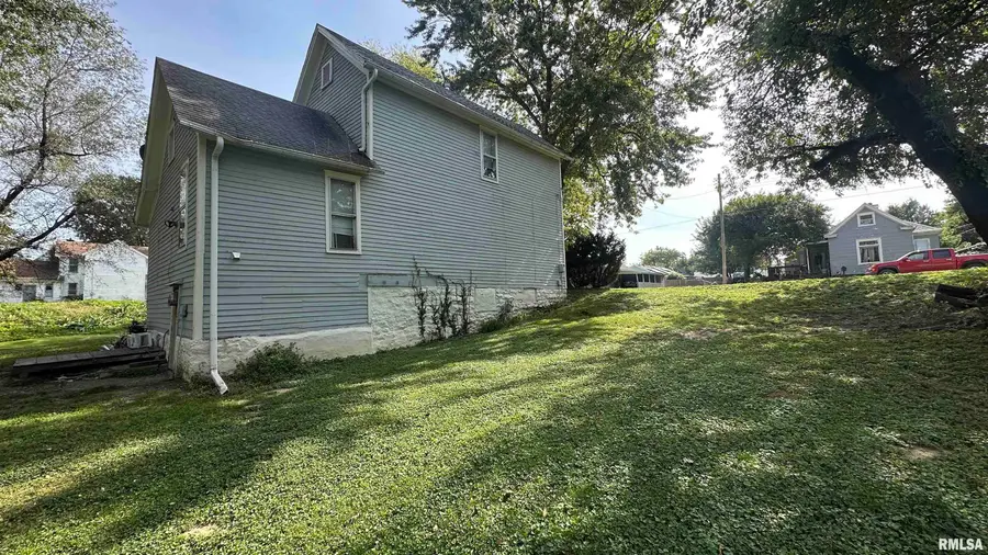 327 - 329 Locust Street, Quincy, IL 62301 - #3